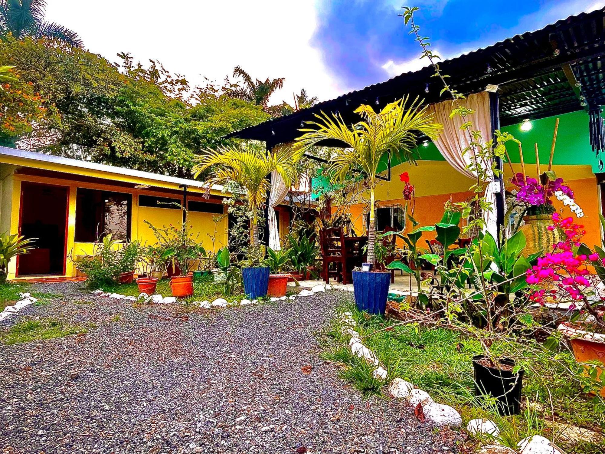 Hotel Tierra De Volcanes La Fortuna Dış mekan fotoğraf