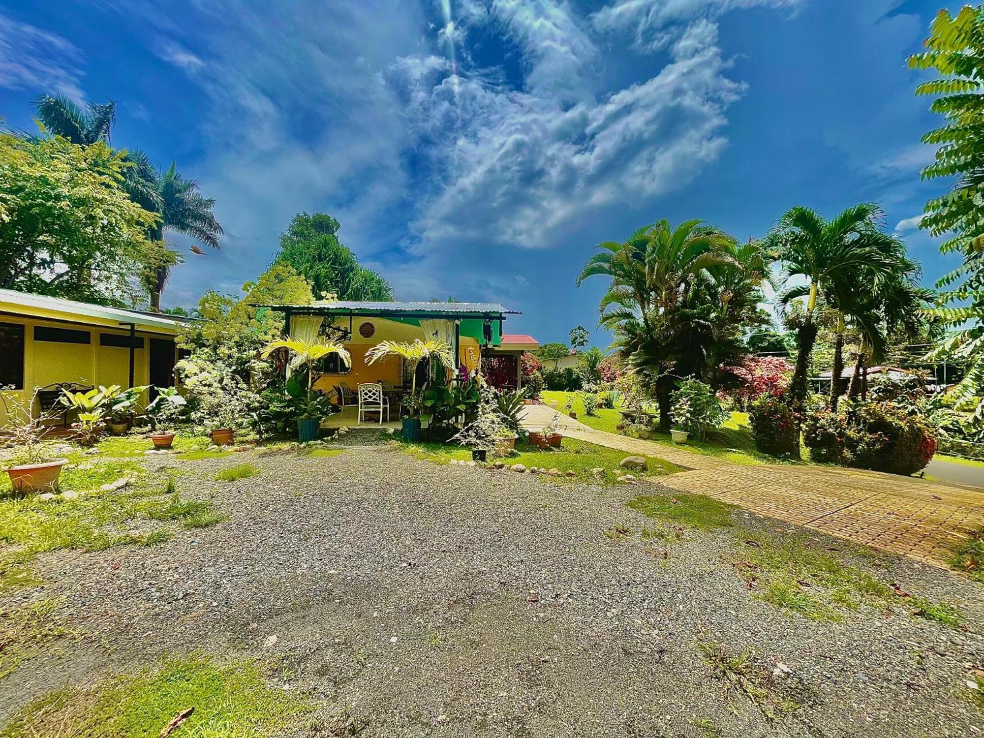 Hotel Tierra De Volcanes La Fortuna Dış mekan fotoğraf